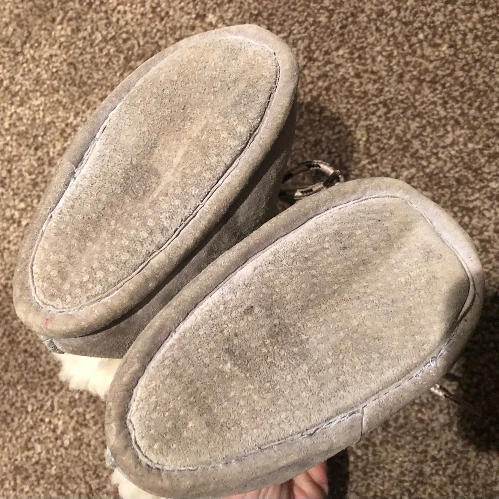 The Woolworks baby 5 unisex leather shearling wool sheepskin slippers moccasins